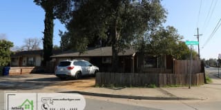 1015 Lorraine Dr. 1015 Lorraine Dr. Photo Gallery 1