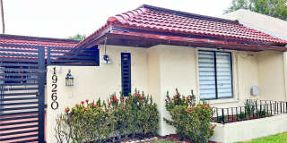 19260 NW 65th Ct 19260 NW 65th Ct Photo Gallery 1