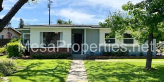 1904 E Duell St. 1904 E Duell St. Photo Gallery 1