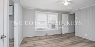 1502 Coleman St. SE #A 1502 Coleman St. SE #A Photo Gallery 1