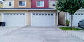 3610 NE 81st Circle 3610 NE 81st Circle Photo Gallery 1