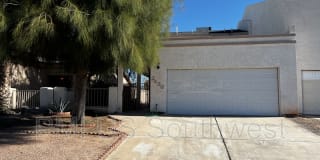 2436 Lakeside Dr 2436 Lakeside Dr Photo Gallery 1