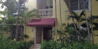 712 SW 56 AV 712 SW 56 AV Photo Gallery 1