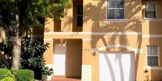 873 NW 135th Ave 873 NW 135th Ave Photo Gallery 1