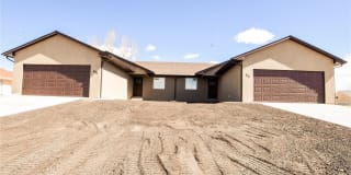 748 S Bellflower Dr 748 S Bellflower Dr Photo Gallery 1