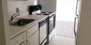 Colonial Point Apartments Colonial Point Apartments Photo Gallery 1