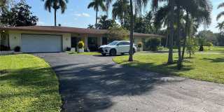 20 Holly Ln 20 Holly Ln Photo Gallery 1