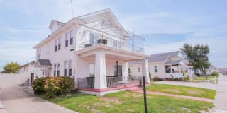 229 N Derby Ave 229 N Derby Ave Photo Gallery 1