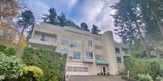 420 Bellevue Way SE #203 420 Bellevue Way SE #203 Photo Gallery 1