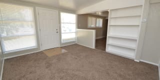 790 E 8425 S 790 E 8425 S Photo Gallery 1