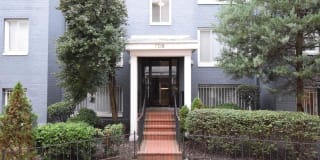 709 BRANDYWINE STREET SE 709 BRANDYWINE STREET SE Photo Gallery 1