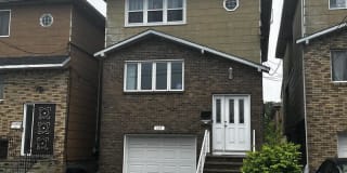 609 Sussex St #1 609 Sussex St #1 Photo Gallery 1