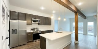 212 W 9TH STREET 212 W 9TH STREET Photo Gallery 1