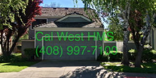 925 Oak Park Dr. 925 Oak Park Dr. Photo Gallery 1