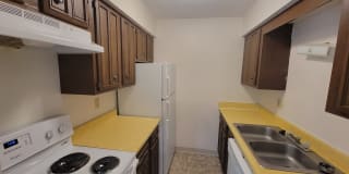 Windsor Manor North Apartments Windsor Manor North Apartments Photo Gallery 1