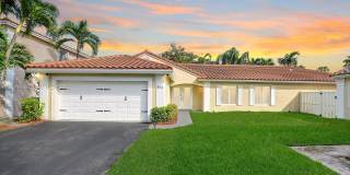 894 NW 97th Ave 894 NW 97th Ave Photo Gallery 1