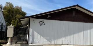 512 Kaweah St 512 Kaweah St Photo Gallery 1