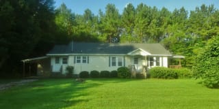 1103 Onslow Pines Rd 1103 Onslow Pines Rd Photo Gallery 1