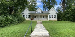 921 E Hunter Avenue 921 E Hunter Avenue Photo Gallery 1