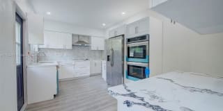 3093 N Bay Rd 3093 N Bay Rd Photo Gallery 1