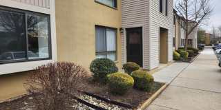 1 ASHLEY COURT 1 ASHLEY COURT Photo Gallery 1