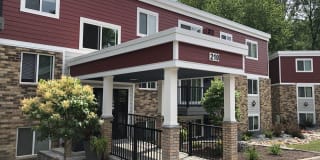 Whispering Pond Apartments Whispering Pond Apartments Photo Gallery 1
