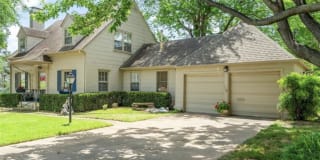 1251 East 27th Place 1251 East 27th Place Photo Gallery 1