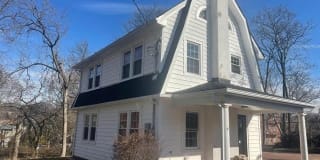 17 N Adelaide Avenue 17 N Adelaide Avenue Photo Gallery 1