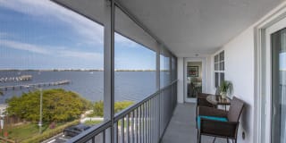 1502 S Lakeside Drive 1502 S Lakeside Drive Photo Gallery 1