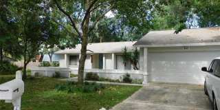685 FORTROSE DRIVE 685 FORTROSE DRIVE Photo Gallery 1