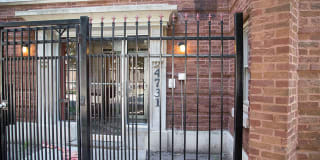 4731 S Ingleside Avenue #3A 4731 S Ingleside Avenue #3A Photo Gallery 1