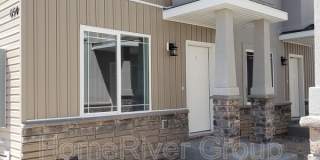 654 S Saturn Ave 654 S Saturn Ave Photo Gallery 1