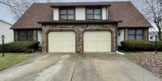 992 Maple Grove Dr 992 Maple Grove Dr Photo Gallery 1