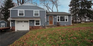 1535 Beach Ave 1535 Beach Ave Photo Gallery 1