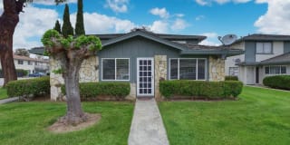 5521 Spinnaker Dr Apt 1 5521 Spinnaker Dr Apt 1 Photo Gallery 1
