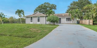 2542 Southwest Hinchman Street 2542 Southwest Hinchman Street Photo Gallery 1