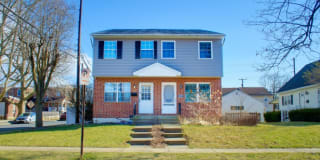 2032 W Washingotn 2032 W Washingotn Photo Gallery 1