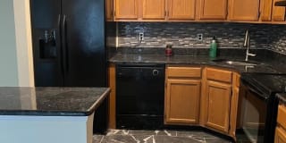 2504-B SUSSEX CT 2504-B SUSSEX CT Photo Gallery 1