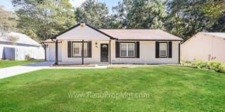627 Towngate Boulevard 627 Towngate Boulevard Photo Gallery 1