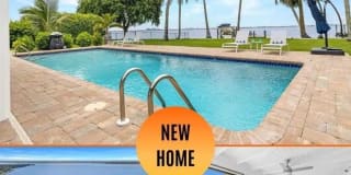256 Bayshore DR 256 Bayshore DR Photo Gallery 1