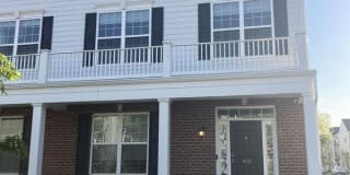 955 Manor Avenue North 955 Manor Avenue North Photo Gallery 1