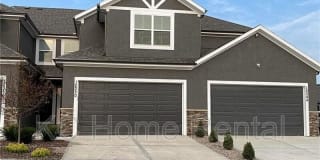21815 W 123rd Ter 21815 W 123rd Ter Photo Gallery 1