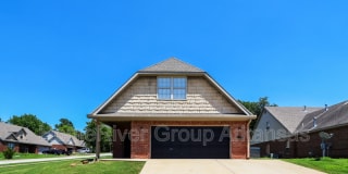 1847 W Creekmore Dr 1847 W Creekmore Dr Photo Gallery 1