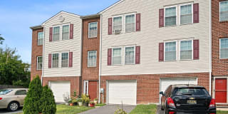 2113 ZANTHIA WAY 2113 ZANTHIA WAY Photo Gallery 1