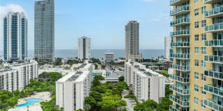 16909 N Bay Rd 16909 N Bay Rd Photo Gallery 1