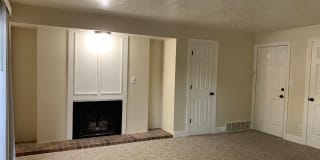 5384 S. Willow Lane #C 5384 S. Willow Lane #C Photo Gallery 1
