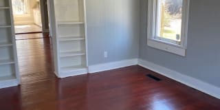 1027 Boulevard Unit B 1027 Boulevard Unit B Photo Gallery 1