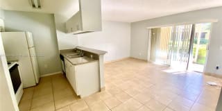 430 S Park Rd 430 S Park Rd Photo Gallery 1