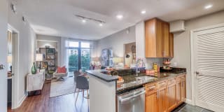 Halstead Tower by Windsor Halstead Tower by Windsor Photo Gallery 1