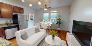 1354 Queen St NE 1354 Queen St NE Photo Gallery 1